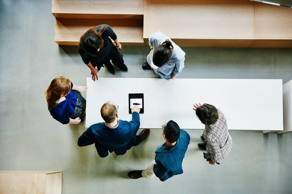Group Discussion Retina